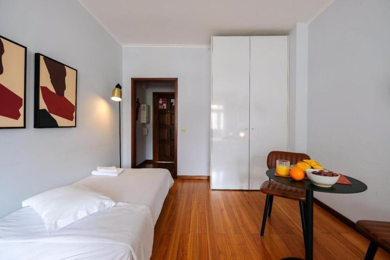 Impar Studios Deluxe Porto Luaran gambar